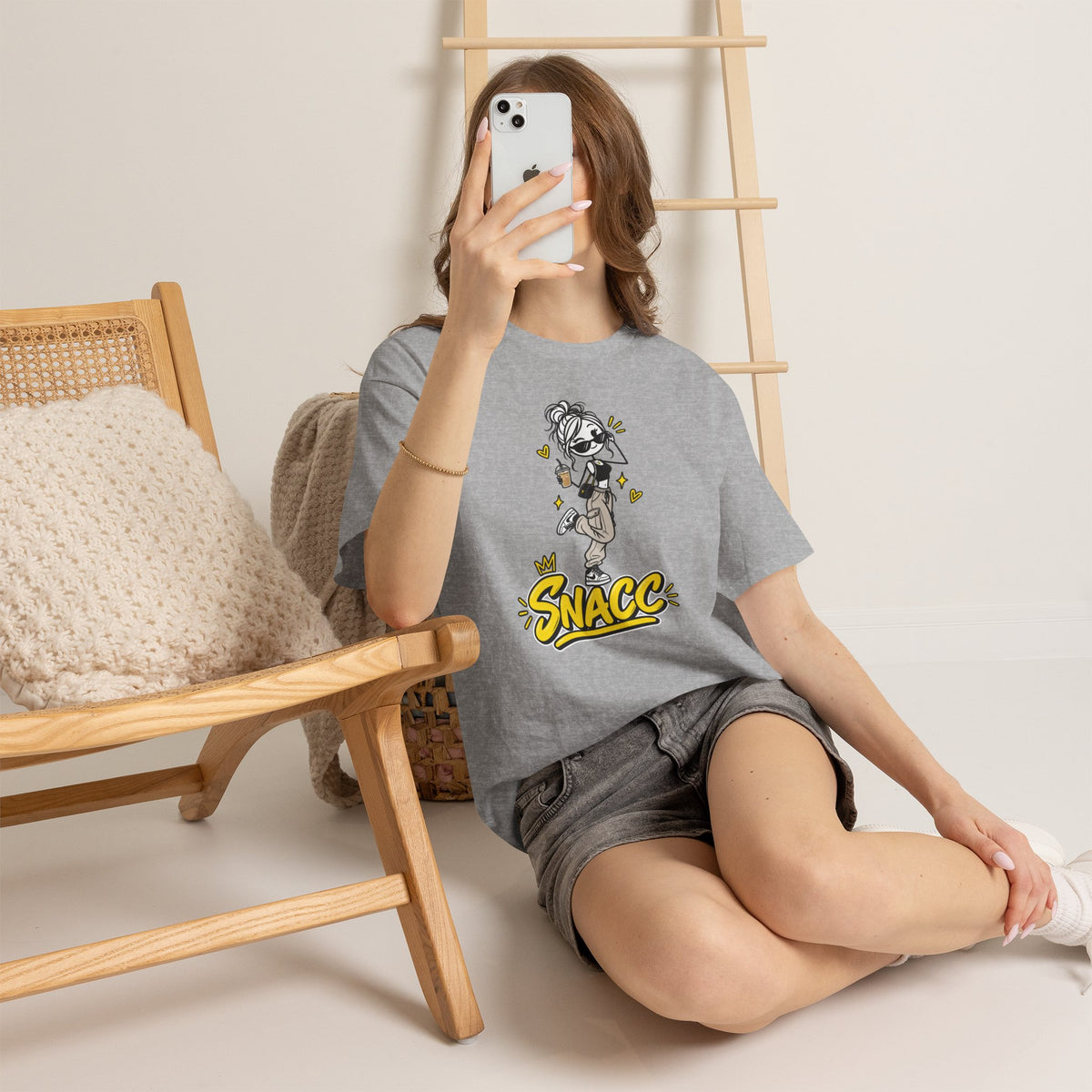 "SNACC" Woman Streetwear Graphic Tee