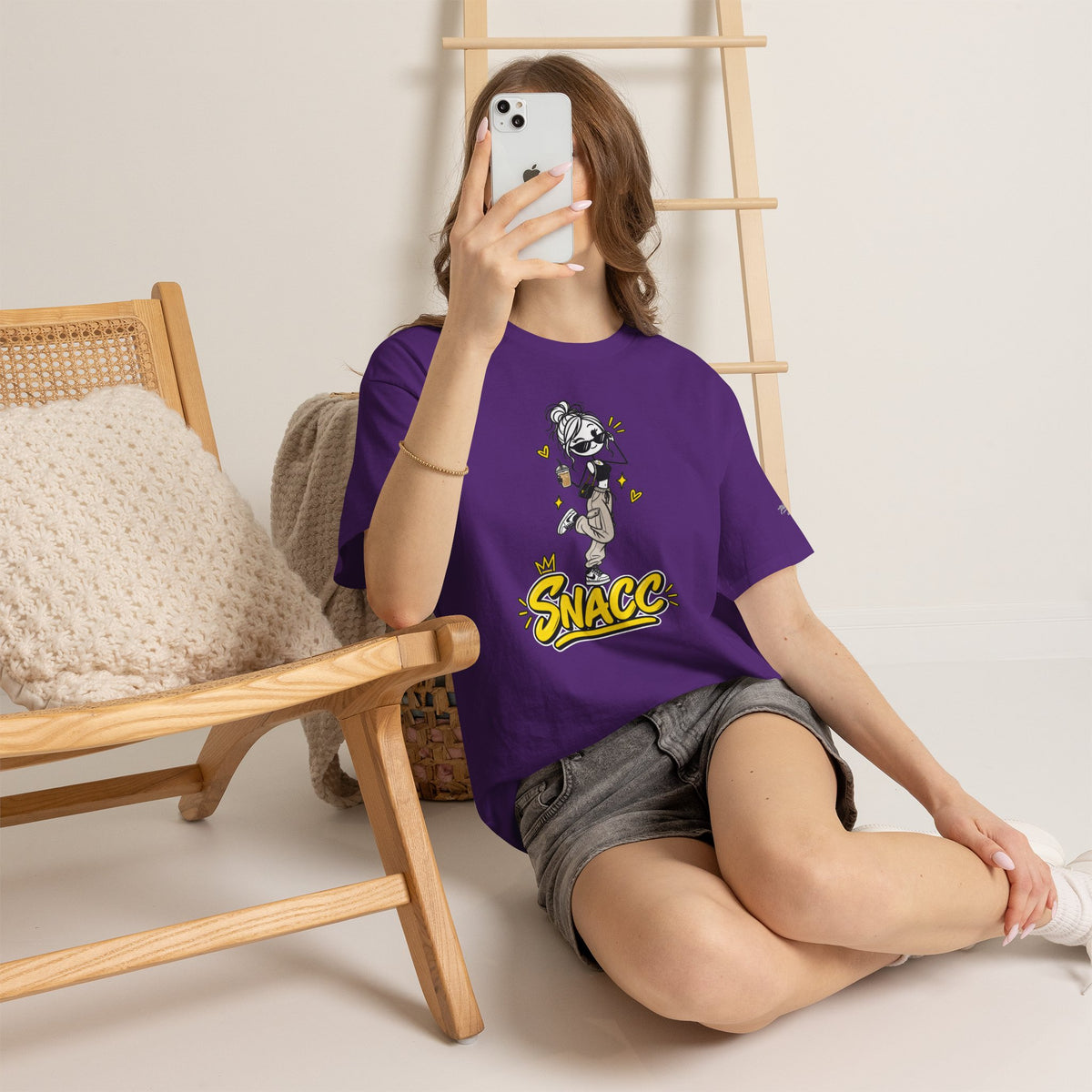 "SNACC" Woman Streetwear Graphic Tee