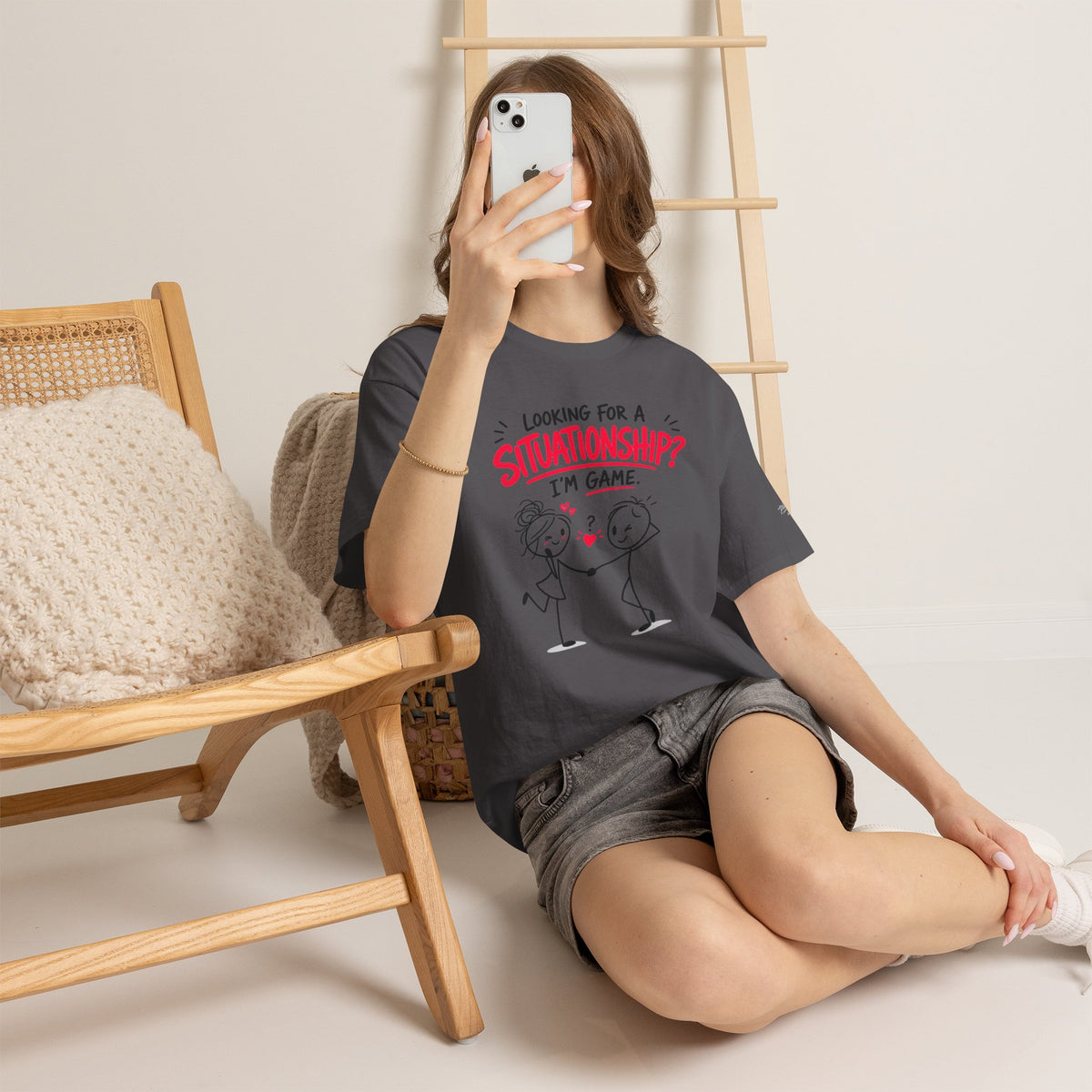 "Looking for a Situationship? I'm Game" T-Shirt