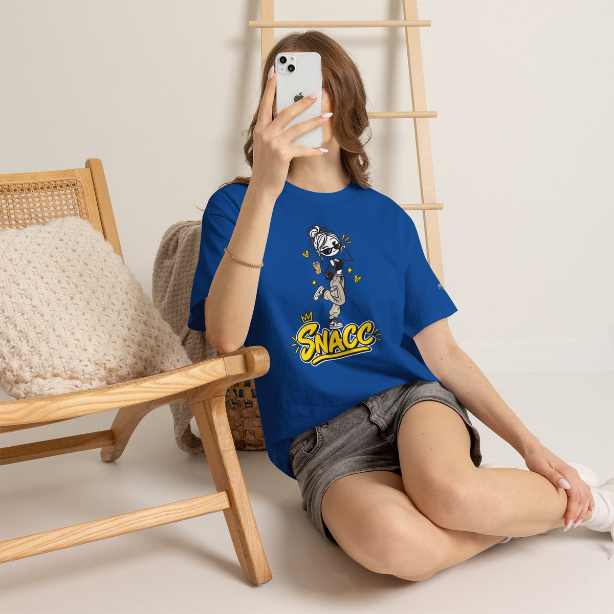 "SNACC" Woman Streetwear Graphic Tee