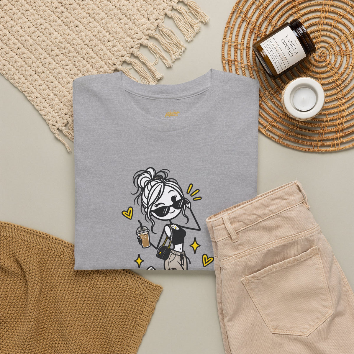 "SNACC" Woman Streetwear Graphic Tee